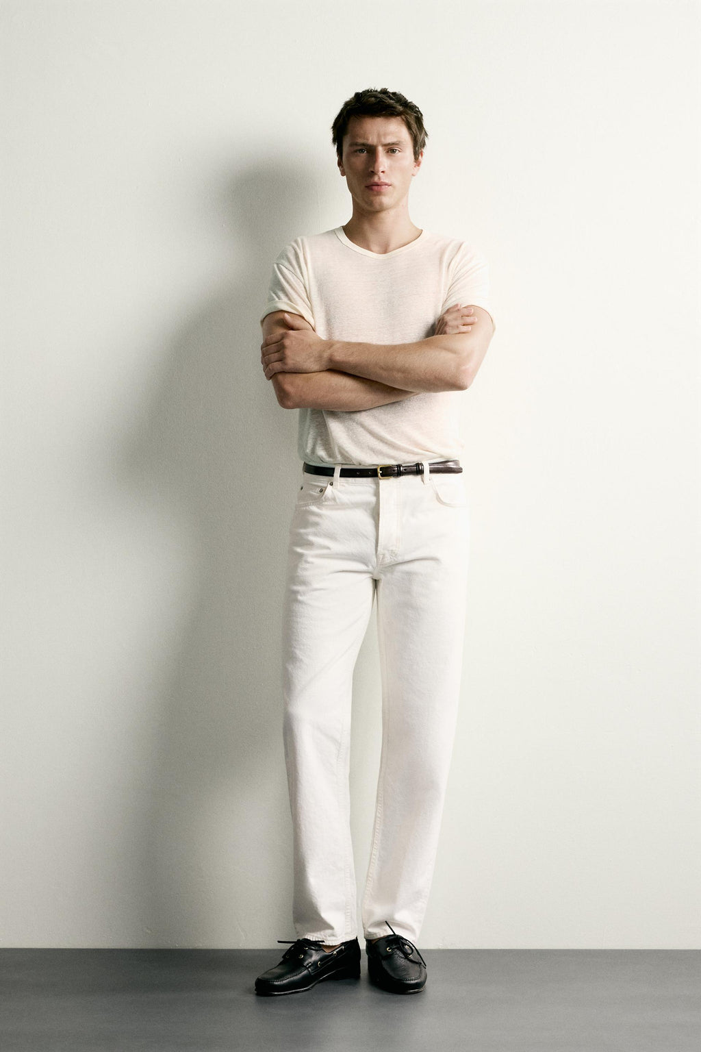 STRAIGHT FIT JEANS