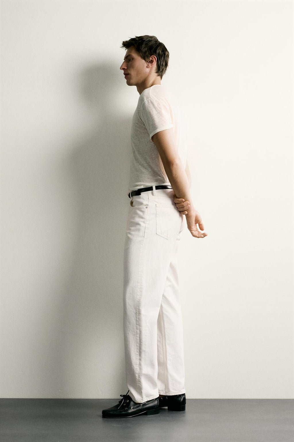 STRAIGHT FIT JEANS