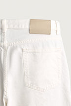 STRAIGHT FIT JEANS