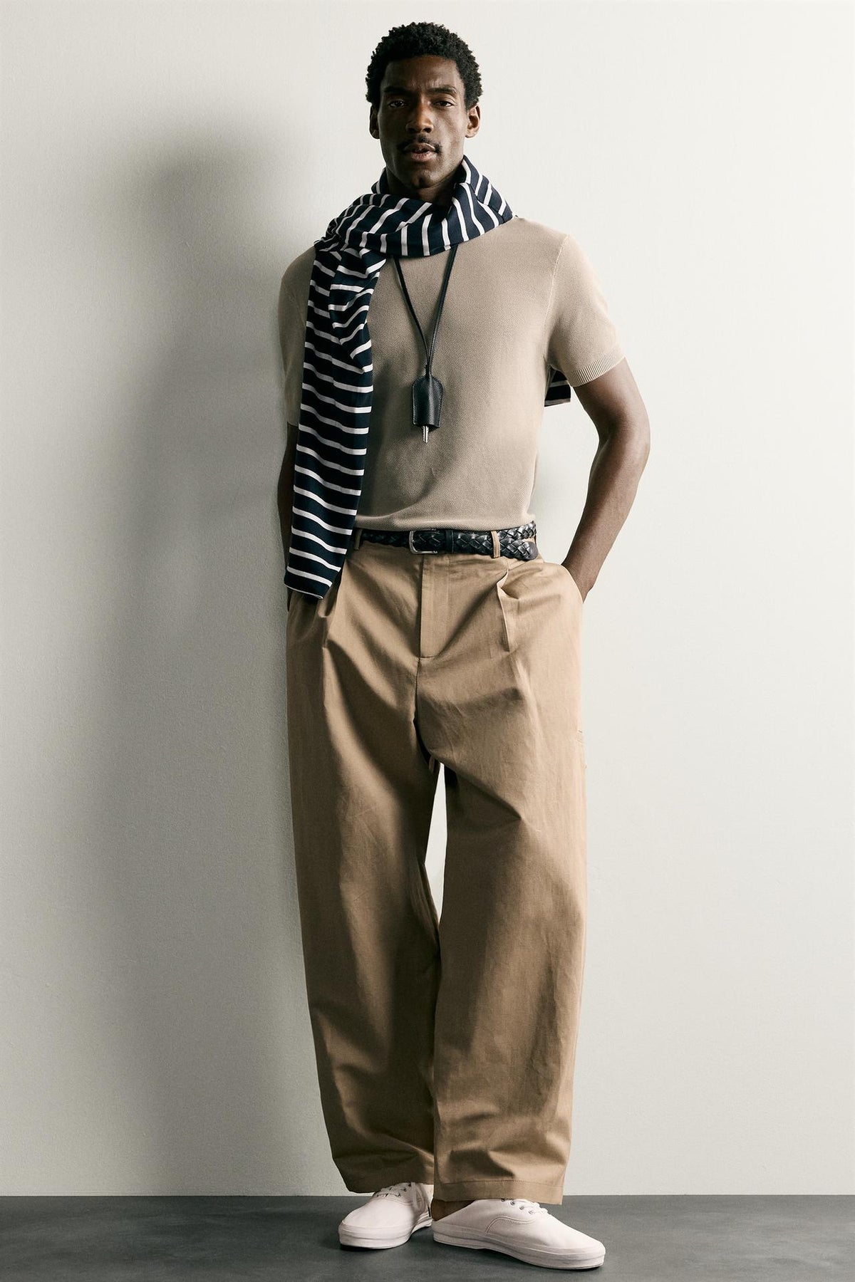 RELAXED FIT KNIT T-SHIRT