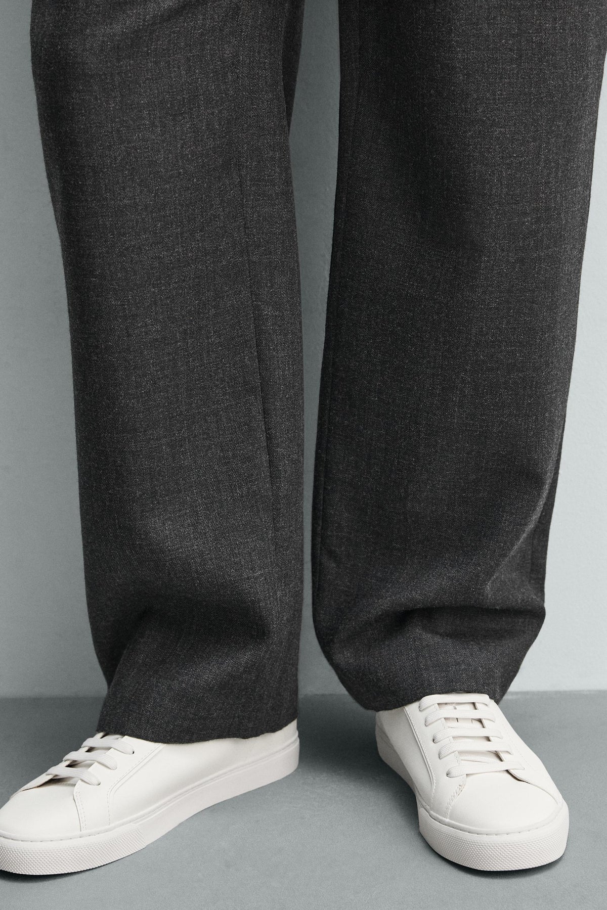 ZARA'S BASIC SNEAKERS (White)