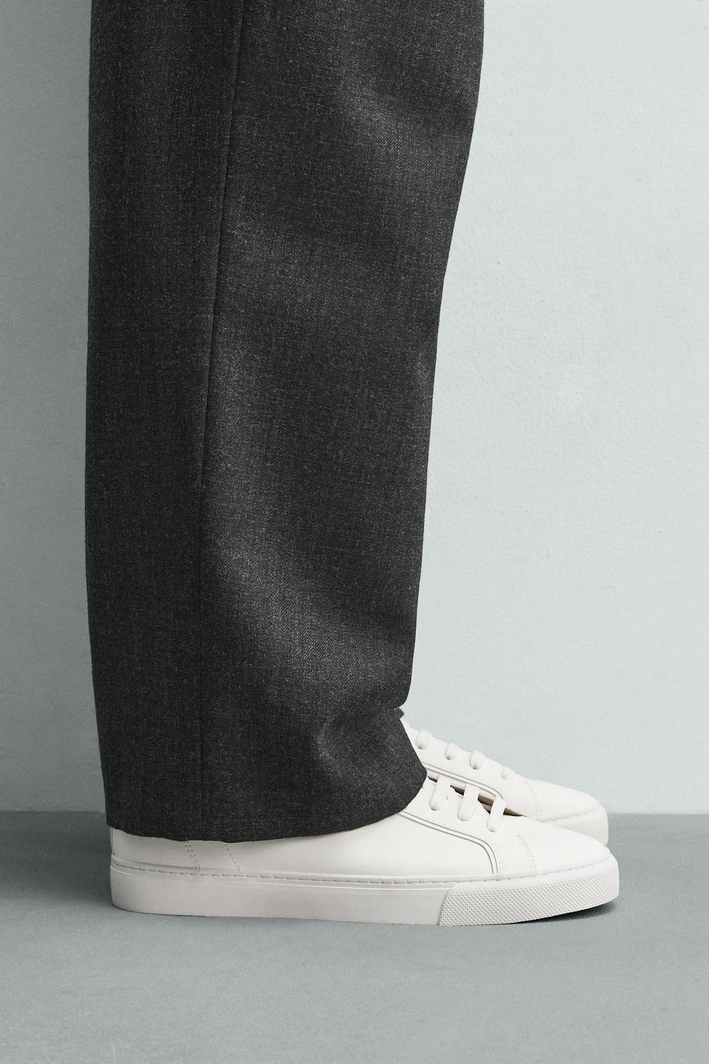 ZARA'S BASIC SNEAKERS (White)
