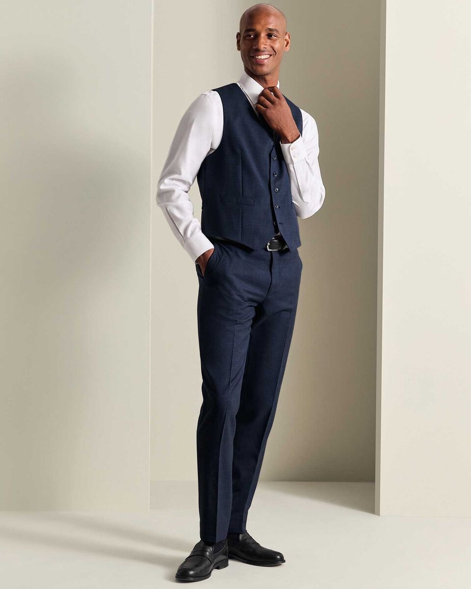Zoom  details about product:End-on-End Ultimate Performance Suit Vest - Navy